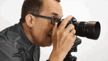 Pictorial Joe Edelman GIF - Pictorial Joe Edelman Camera GIFs