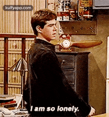 I Am So Lonely..Gif GIF - I Am So Lonely. Boy Meets-world Q GIFs