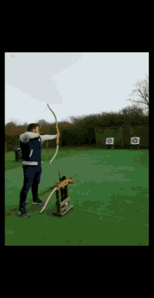 Bigsi Archery GIF - Bigsi Archery Shot GIFs