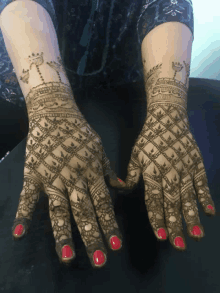 Henna Tattoo GIF