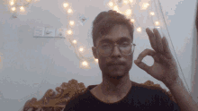 Mara Khao Seductive GIF - Mara Khao Seductive Hand Gesture GIFs