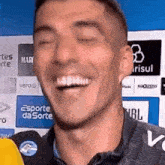 Sorridente Jogador Do Grêmio GIF - Sorridente Jogador Do Grêmio Sorrido A Toa GIFs