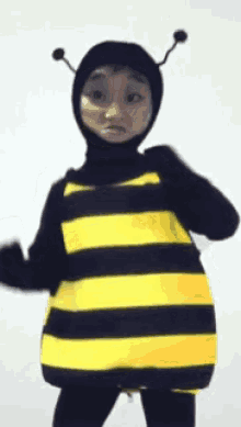 bee costume dancing filter excited