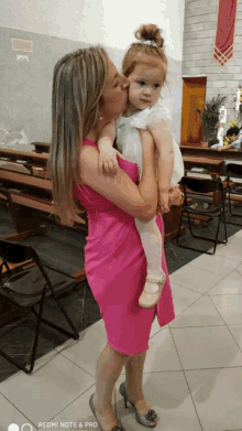 Mother And Daughter Kiss GIF - Mother And Daughter Kiss Cute GIFs