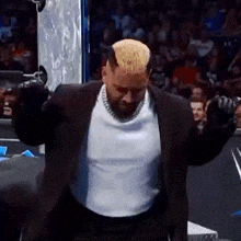 solo-sikoa-solo-sikoa-dance.gif