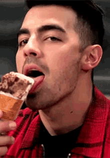 Joe Jonas Lick GIF - Joe Jonas Lick Lick Ice Cream GIFs