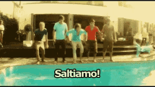 Piscina Saltiamo Salto Estate Amici GIF - Swimming Pool Jumping Jump GIFs