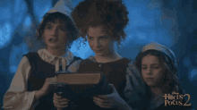 Look Up Young Winifred Sanderson GIF - Look Up Young Winifred Sanderson Young Mary Sanderson GIFs