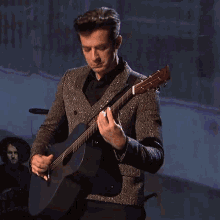 playing guitar mark ronson mark ronson channel nothing breaks like a heart song jamming out