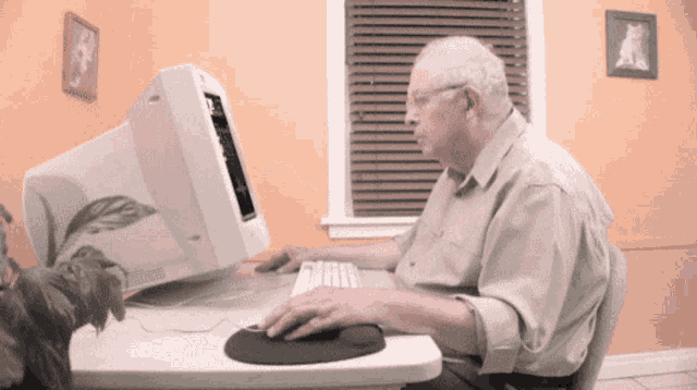 Old Man Computer GIF Old Man Computer Not Working Discover, 43% OFF