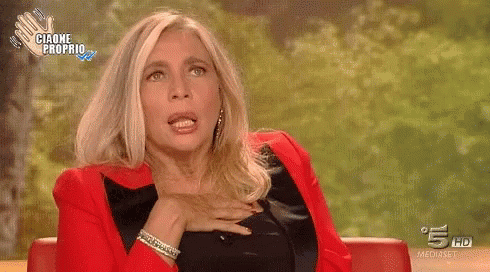 Mara Venier Isola GIF - Mara Venier Isola Domenicain - Discover & Share GIFs