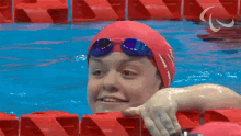 Thumbs Up Summers Newton Maisie GIF - Thumbs Up Summers Newton Maisie Great Britain Paralympic Team GIFs