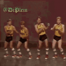 Diplein Left And Right GIF - Diplein Left And Right Shake Your Hips GIFs