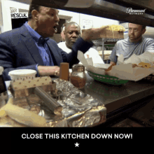 Close This Kitchen Down Now Angry GIF - Close This Kitchen Down Now Close This Angry GIFs