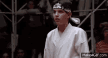 Fight Bow GIF - Fight Bow Karate Kid GIFs
