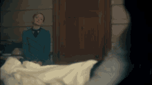Miss Scarlet And The Duke Jumping In GIF - Miss Scarlet And The Duke Jumping In Converstation GIFs