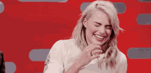 Margot Robbie Laughing GIF - Margot Robbie Laughing GIFs