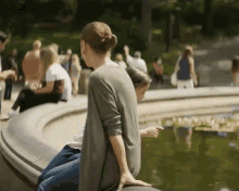Caught Attention Distracted GIF - Caught Attention Distracted Head Turn GIFs