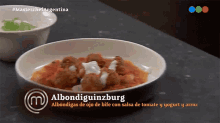 albondiguinzburg masterchef argentina albondigas de ojo de bife con salsa de tomate y yogurt con arroz