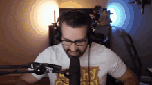 Gassymexican Wiggle GIF - Gassymexican Wiggle Struggle GIFs
