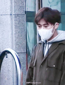 김성규 떨어 오들오들 덜덜덜 부들부들 추워 추움 인피니트 GIF - Kim Sungkyu Shiver Cold GIFs