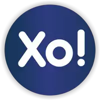 a blue circle with white letters that says xo on it