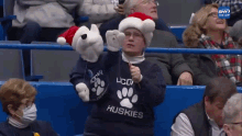 Happy Holidays Uconn Huskies GIF - Happy Holidays Uconn Huskies Puppet GIFs