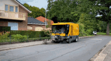 Sweeper Veegwagen GIF - Sweeper Veegwagen Raalte GIFs