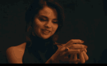 Selena Gomez Boyfriend GIF - Selena Gomez Boyfriend Playing With Frog GIFs