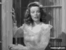 Heads Up Serious GIF - Heads Up Serious Katharine Hepburn GIFs