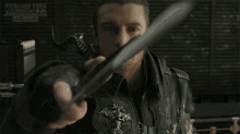 This Is A Good Weapon Nyx Ulric GIF - This Is A Good Weapon Nyx Ulric Final Fantasy Xv GIFs
