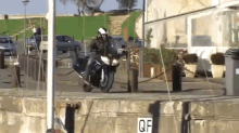 Motorcycle Off The Edge GIF - Motorcycle Fail Fall GIFs