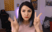 Peace Peace Out GIF - Peace Peace Out Got To Go GIFs