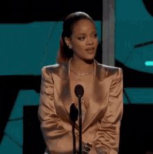 Rihanna Ri Ri GIF - Rihanna Ri Ri Awards GIFs