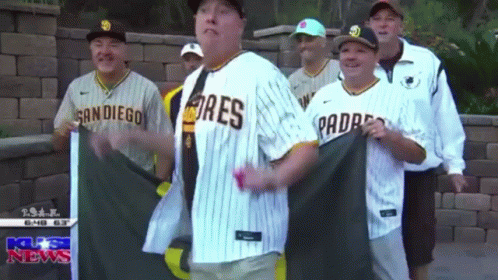padres-fans-san-diego.gif