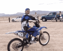 Dirt Bike Revving GIF - Dirt Bike Revving Motorcross GIFs