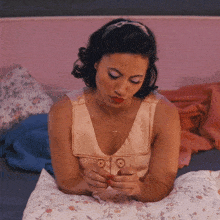 What Olivia GIF - What Olivia Grease Rise Of The Pink Ladies GIFs