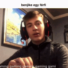 Benjike Férfi GIF