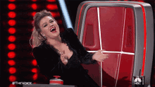 Applaud Kelly Clarkson GIF - Applaud Kelly Clarkson The Voice GIFs