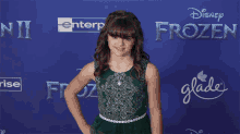 Outfit Green Dress GIF - Outfit Green Dress Pretty GIFs