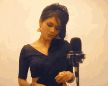 Sonu Kakkar Bollywood Singer GIF - Sonu Kakkar Bollywood Singer गाना GIFs
