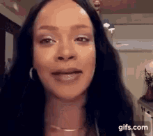 Quero Pão GIF - Quero Pão Rihanna GIFs