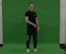 Posing Bolting GIF - Posing Bolting Lightning Bolt GIFs