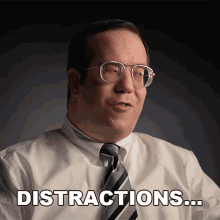 Distractions Are Everywhere Kyle Braxton GIF - Distractions Are Everywhere Kyle Braxton Ely Henry GIFs
