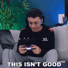 This Isnt Good Wolfiez GIF - This Isnt Good Wolfiez Excel Esports GIFs