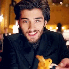 One Direction Food GIF - One Direction Food Zayn Malik GIFs