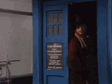 Fourth Doctor Doctor Who GIF - Fourth Doctor Doctor Who Go Out GIFs