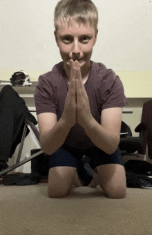Begging Praying GIF - Begging Praying Worship GIFs