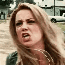 Tô Furiosa / Irritada / ódio / Nervoso / Mulher Gritando GIF - Woman Shouting Furious Angry GIFs