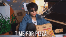 Aidan Aidan Eat GIF - Aidan Aidan Eat Aidan Pizza GIFs